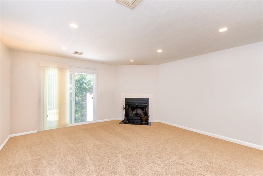 1307 Lagrange Street, Unit 1307 Boston, MA 02459 - Photo 4 of 36
