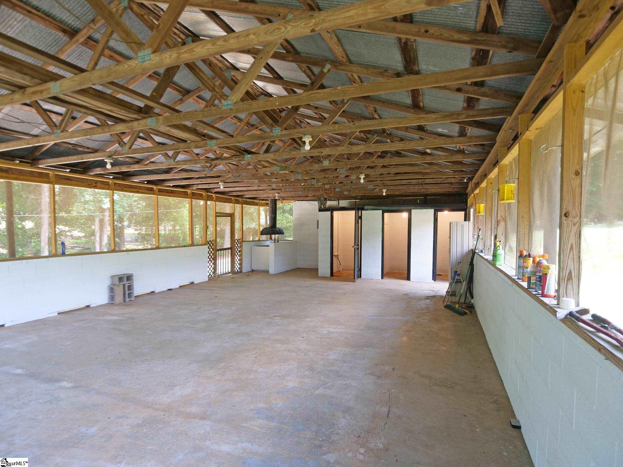 1115 Woodburn Road Spartanburg, SC 29302 - Photo 33 of 36