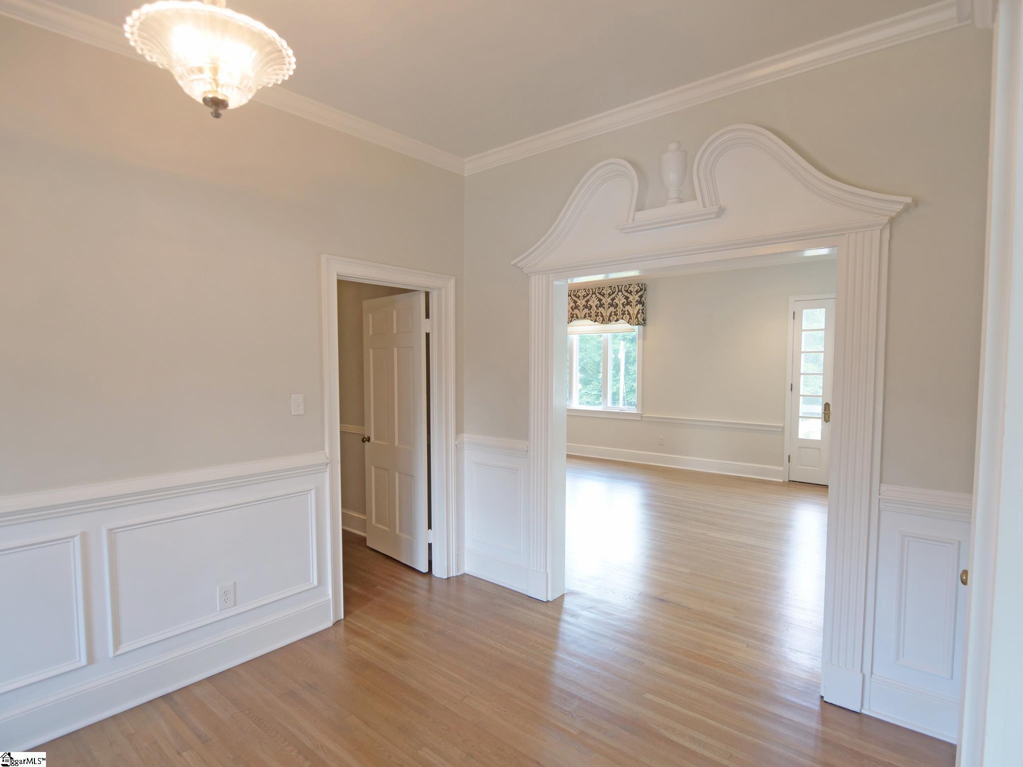 1115 Woodburn Road Spartanburg, SC 29302 - Photo 9 of 36