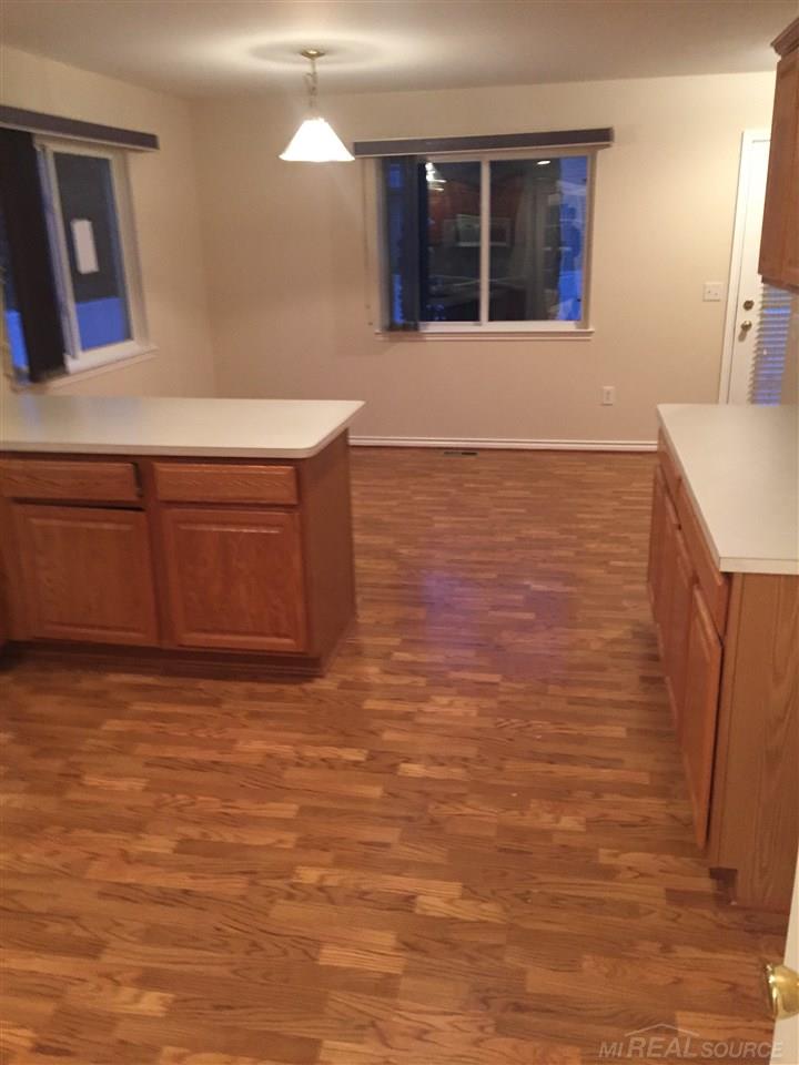 3773 Crooks Road Rochester Hills, MI 48309 - Photo 5 of 28