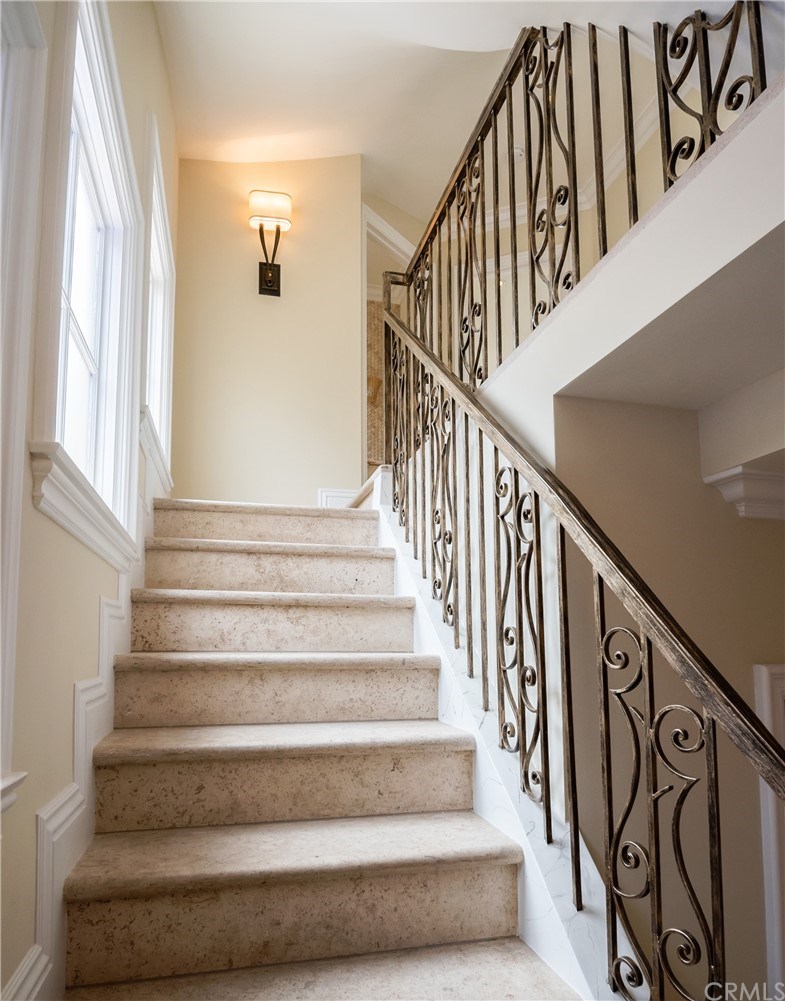 116 4th Street Manhattan Beach, CA 90266 - Photo 10 of 42