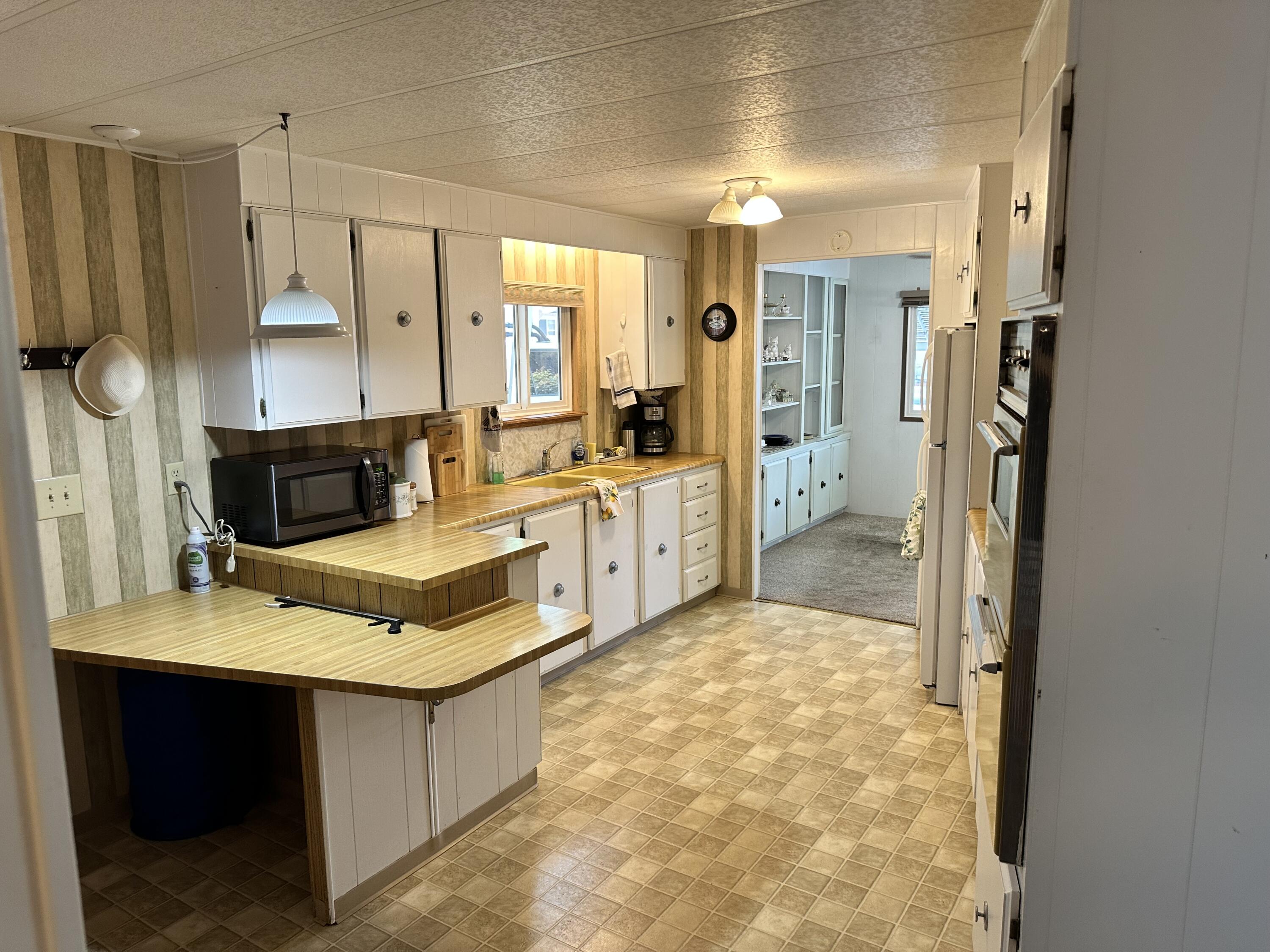 2252 West Table Rock Road, Unit 207 Medford, OR 97501 - Photo 14 of 39 IMG_7748