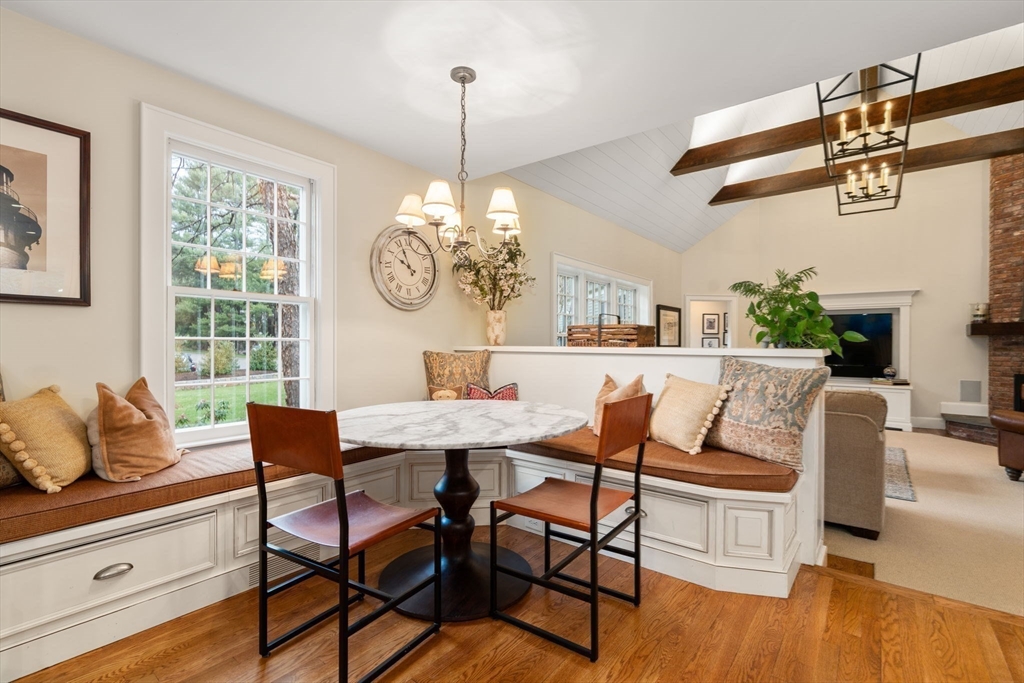 162 Far Reach Road Westwood, MA 02090 - Photo 8 of 41 Gallery Image 8