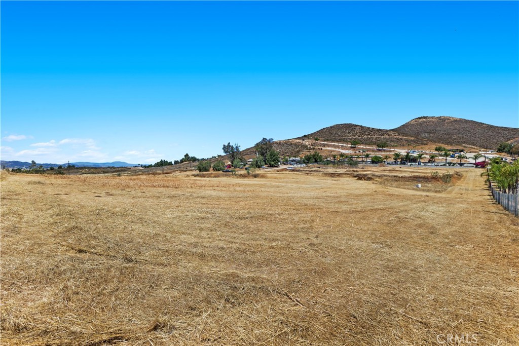31750 Keller Road Winchester, CA 92596 - Photo 5 of 9