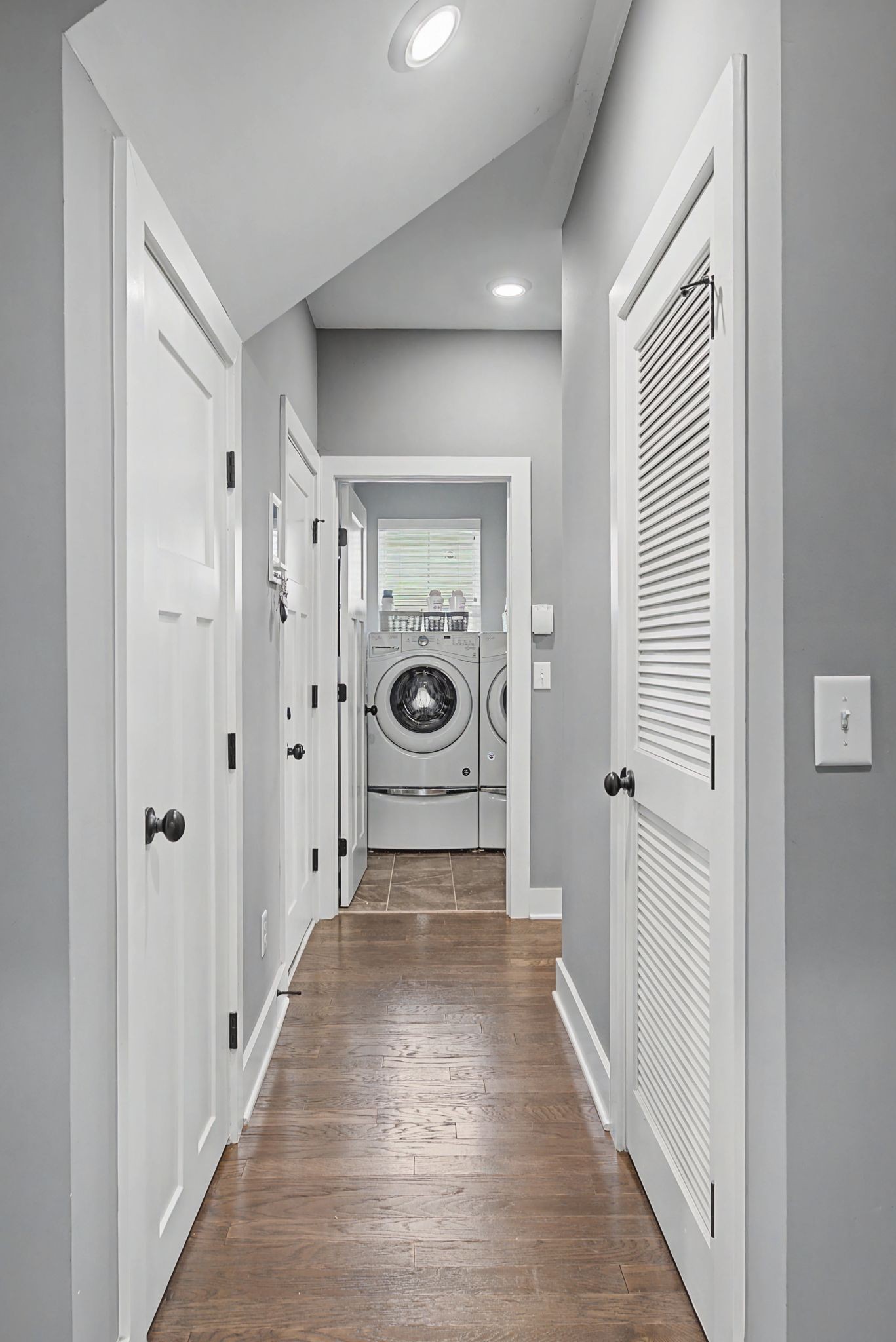 420 Anderson Lane Madison, TN 37115 - Photo 6 of 28 a view of a hallway with wooden floor
