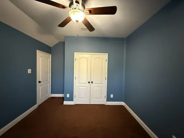 $2,550 | 117 Hanover Street, Grand Prairie, TX 75052