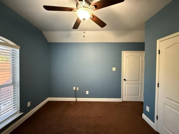 $2,550 | 117 Hanover Street, Grand Prairie, TX 75052