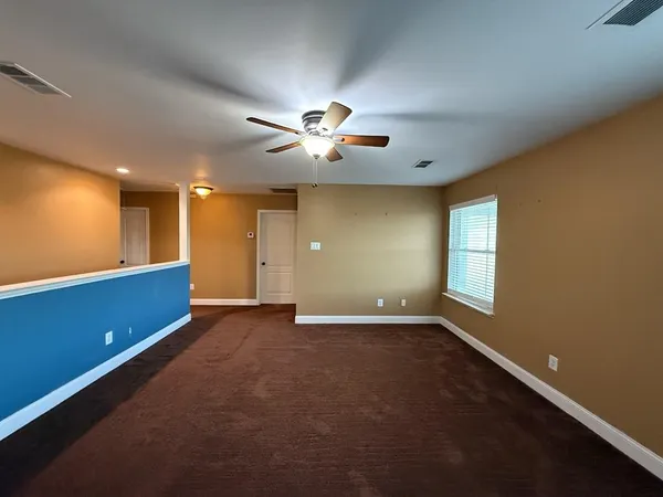 $2,550 | 117 Hanover Street, Grand Prairie, TX 75052