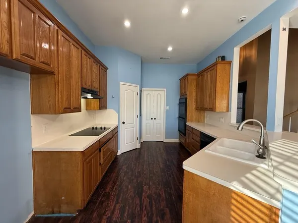 $2,550 | 117 Hanover Street, Grand Prairie, TX 75052