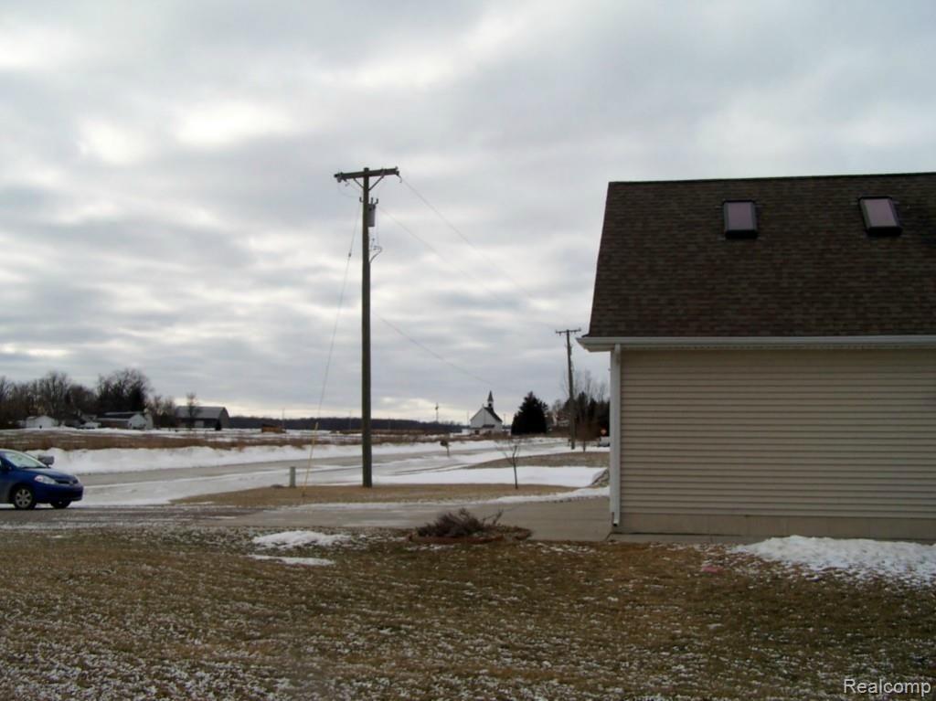 3840 Brace Road Fort Gratiot, MI 48059 - Photo 31 of 32 100_8178 (Medium) - Copy.jpg