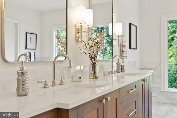 $5,995,000 | 8912 Gallant Green Drive, McLean, VA 22102