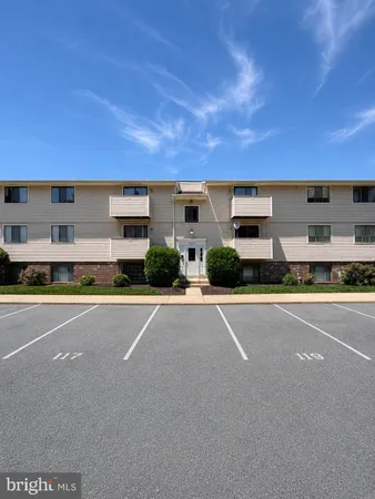 $225,000 | 12417 Hickory Tree Way, Unit 233, Germantown, MD 20874