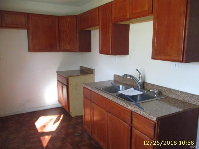 822 Arthur Street Belleville, IL 62221 - Photo 3 of 14