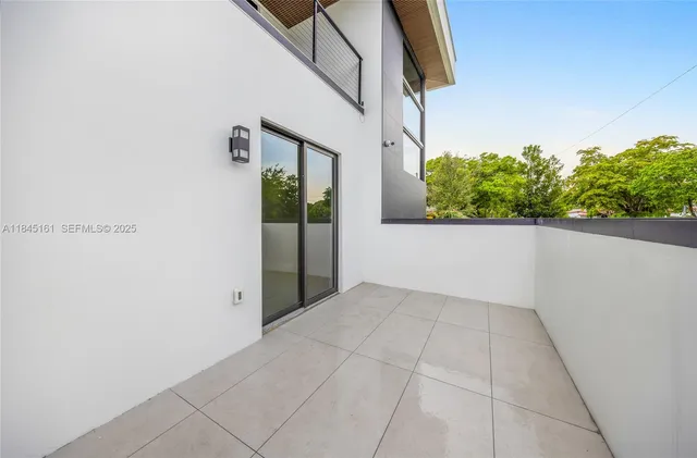 $2,849,000 | 750 Northeast 16th Avenue, Fort Lauderdale, FL 33304