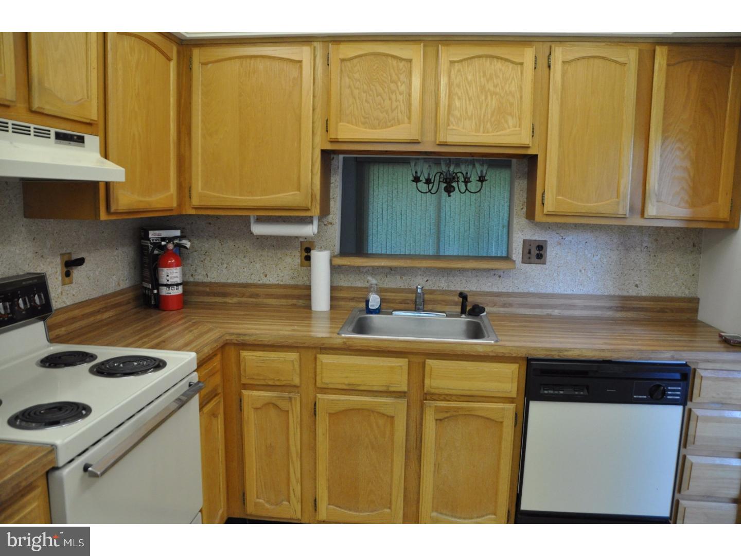 735 South Main Road, Unit 2 Vineland, NJ 08360 - Photo 3 of 11 Gallery Image 3
