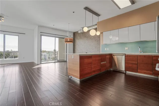 $790,000 | 11500 Tennessee Avenue, Unit 432, Los Angeles, CA 90064