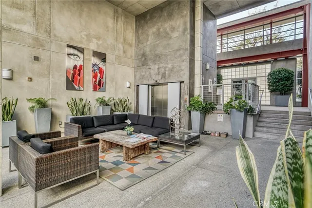 $790,000 | 11500 Tennessee Avenue, Unit 432, Los Angeles, CA 90064