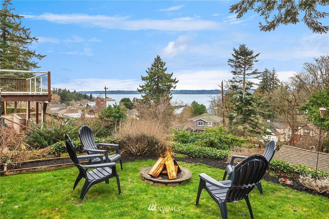 8434 46th Avenue Southwest Seattle, WA 98136 - Photo 2 of 29