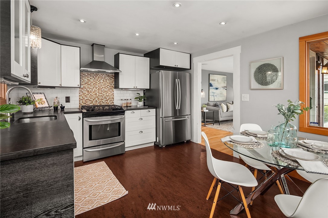 8434 46th Avenue Southwest Seattle, WA 98136 - Photo 12 of 29