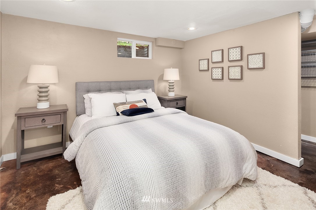 8434 46th Avenue Southwest Seattle, WA 98136 - Photo 18 of 29