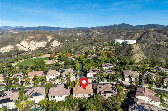 a view of a backyard with green space
