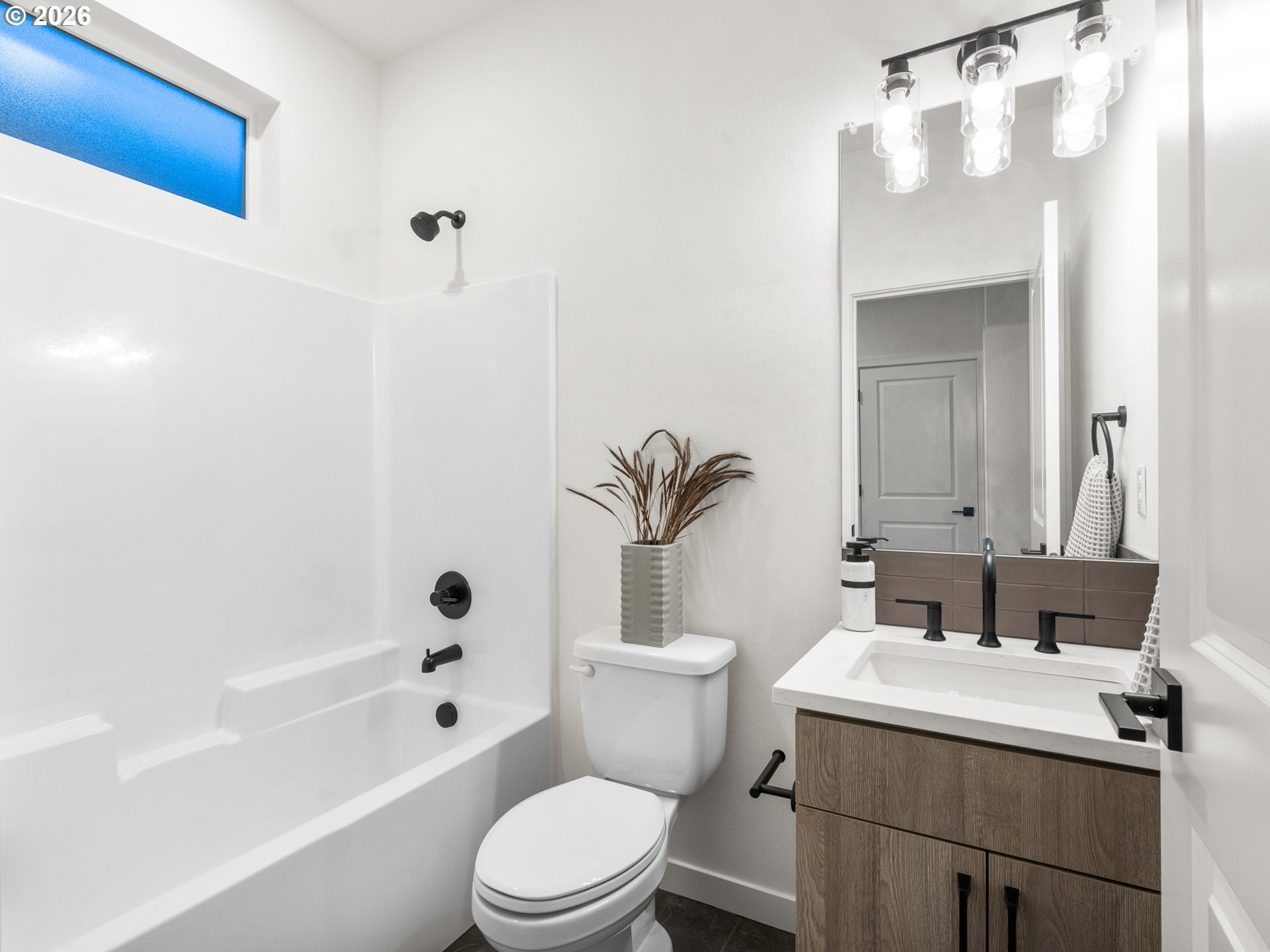 8328 North Bank Street Portland, OR 97203 - Photo 9 of 19