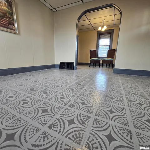 $76,900 | 1910 West Howett Street, Peoria, IL 61605