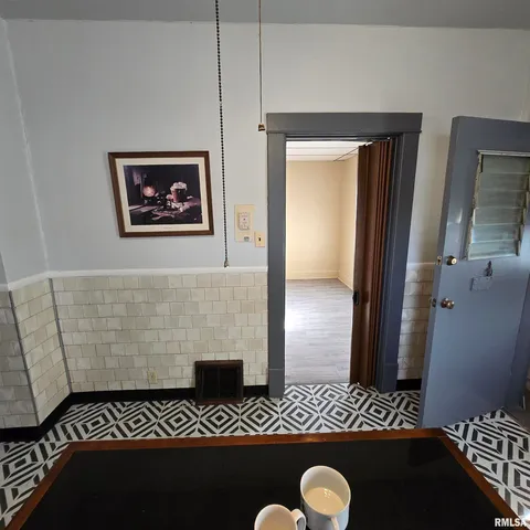 $76,900 | 1910 West Howett Street, Peoria, IL 61605