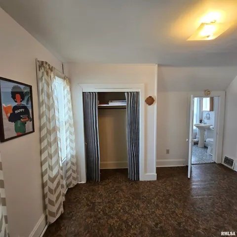 $76,900 | 1910 West Howett Street, Peoria, IL 61605