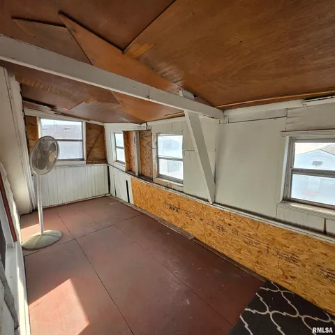 $76,900 | 1910 West Howett Street, Peoria, IL 61605