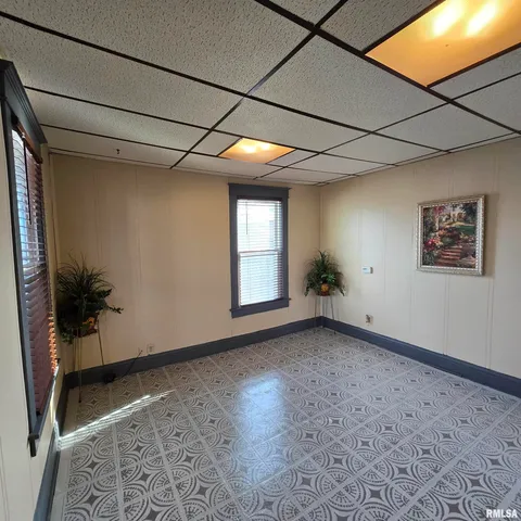 $76,900 | 1910 West Howett Street, Peoria, IL 61605