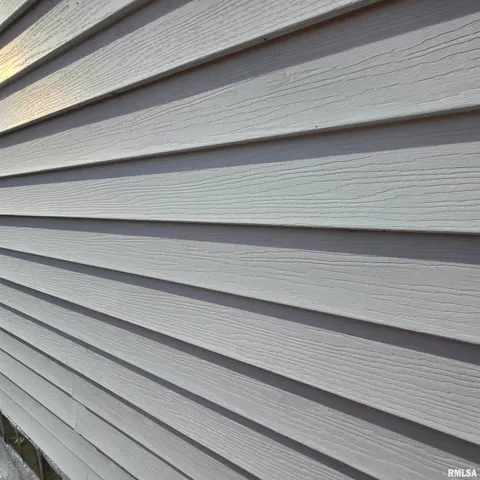 $76,900 | 1910 West Howett Street, Peoria, IL 61605