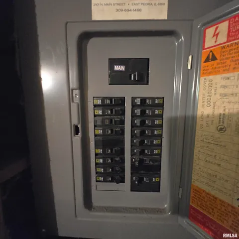 $76,900 | 1910 West Howett Street, Peoria, IL 61605