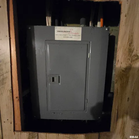 $76,900 | 1910 West Howett Street, Peoria, IL 61605