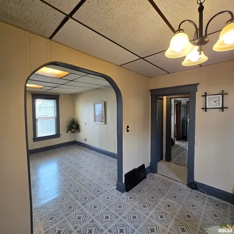 $76,900 | 1910 West Howett Street, Peoria, IL 61605