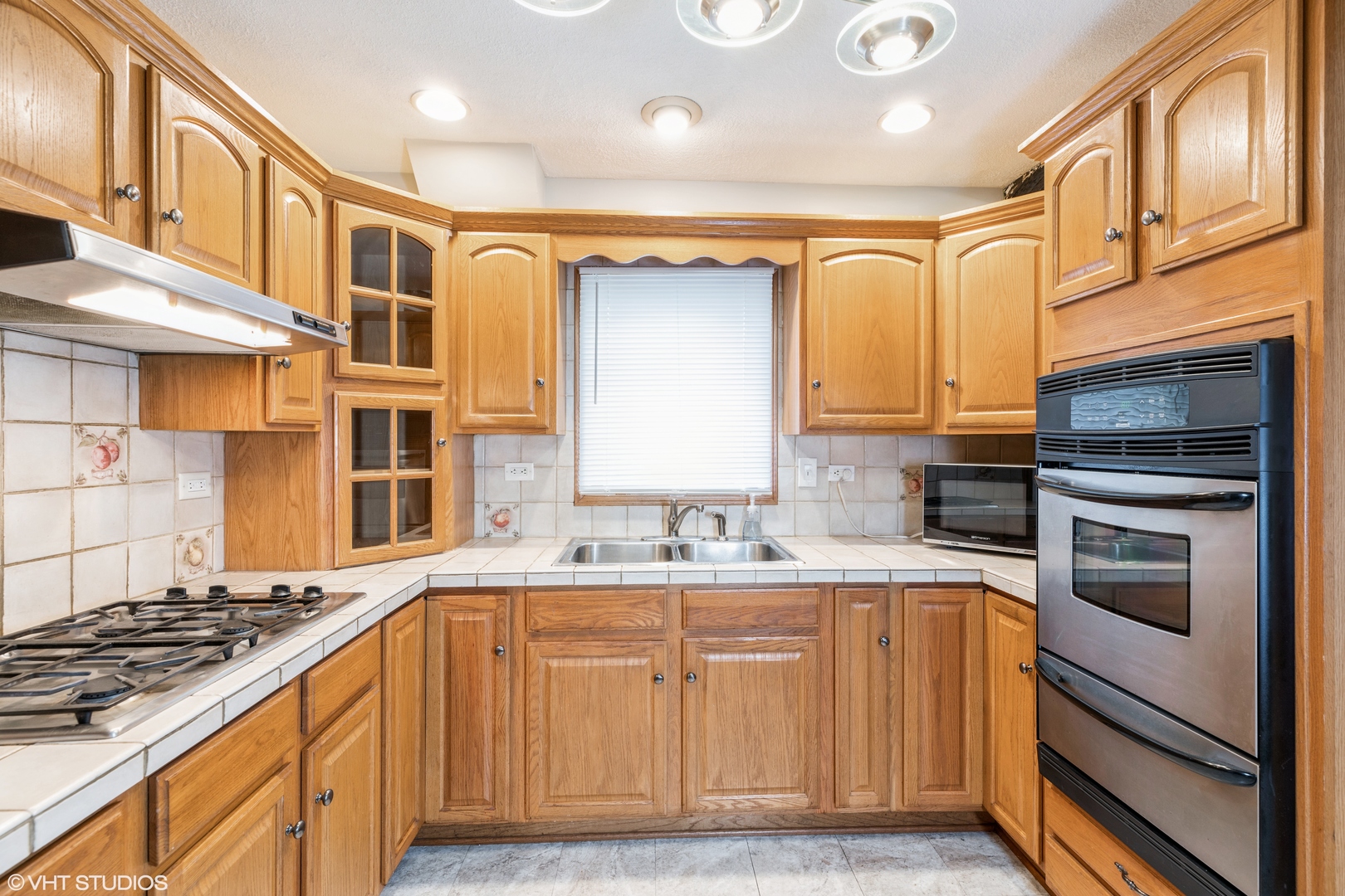 200 Holbrook Road Chicago Heights, IL 60411 - Photo 5 of 12 Gallery Image 5
