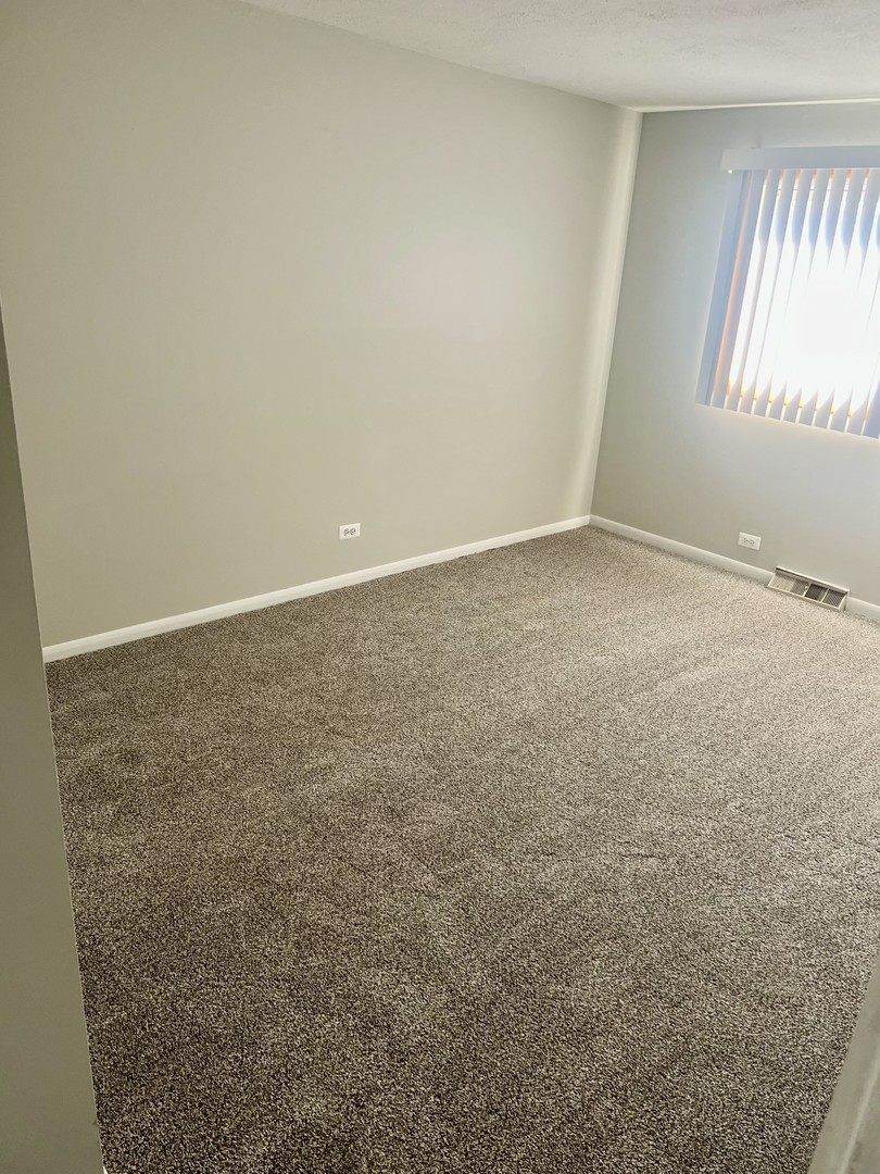 200 Holbrook Road Chicago Heights, IL 60411 - Photo 6 of 12 Gallery Image 6