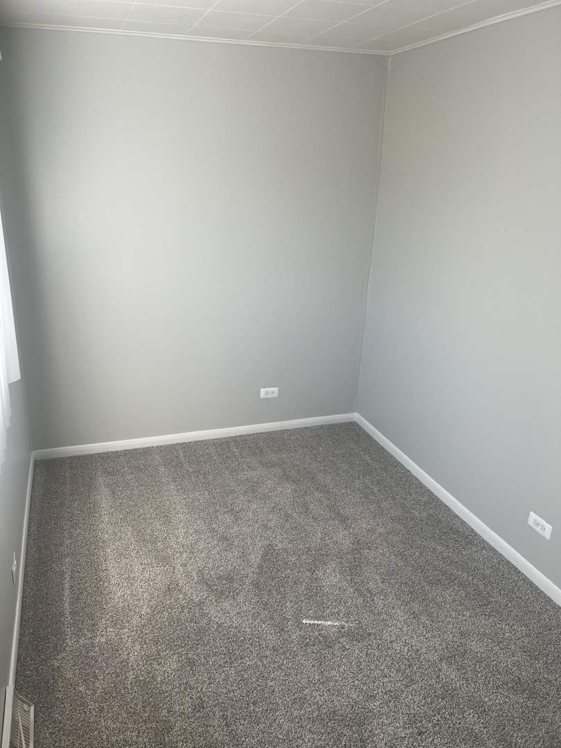 200 Holbrook Road Chicago Heights, IL 60411 - Photo 9 of 12 Gallery Image 9