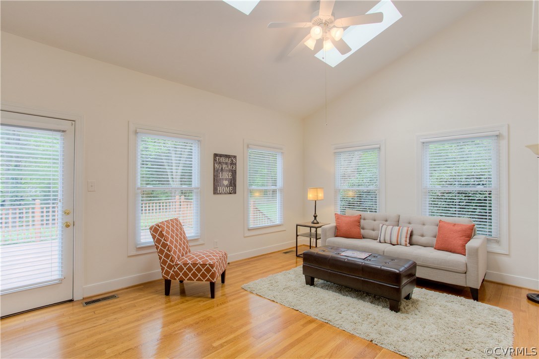 205 Arrowview Court Henrico, VA 23229 - Photo 17 of 38 Florida Room with new windows and skylights