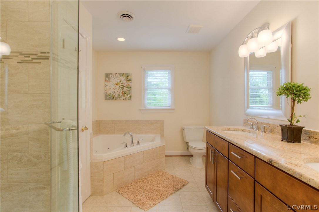 205 Arrowview Court Henrico, VA 23229 - Photo 23 of 38 Master bath