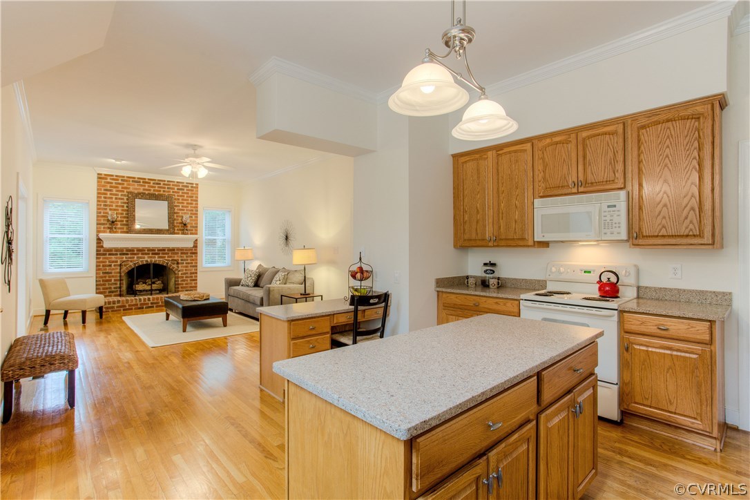 205 Arrowview Court Henrico, VA 23229 - Photo 10 of 38 Kitchen Open to family Room