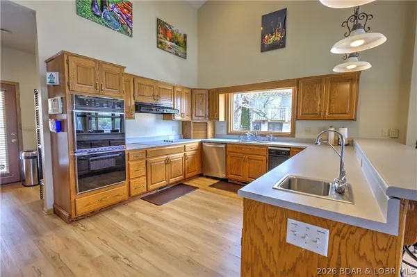 $1,850,000 | Undisclosed Address, Roach, MO 65787