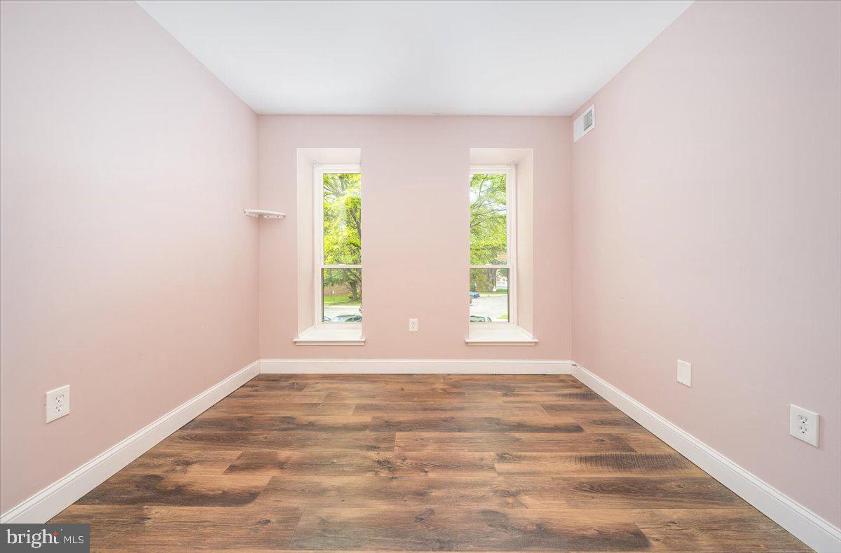 17807 Buehler Road, Unit 2A1 Olney, MD 20832 - Photo 25 of 31 2nd Bedroom