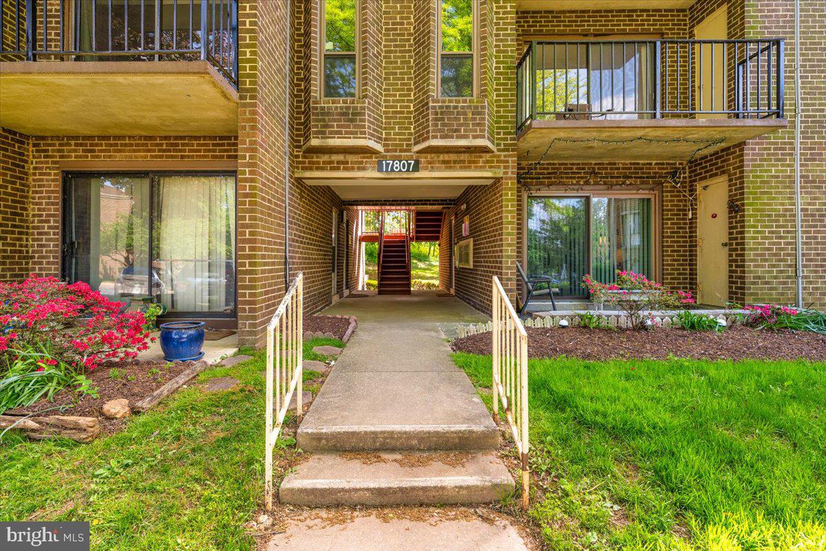17807 Buehler Road, Unit 2A1 Olney, MD 20832 - Photo 4 of 31