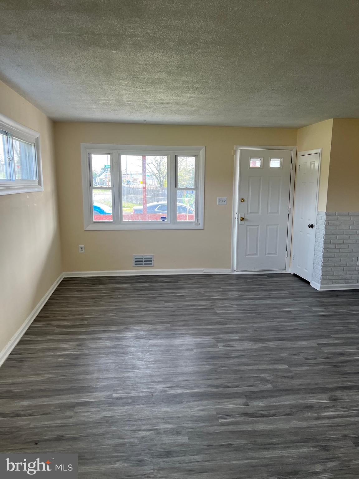 4400 Norfen Road Halethorpe, MD 21227 - Photo 7 of 24 Dining Room