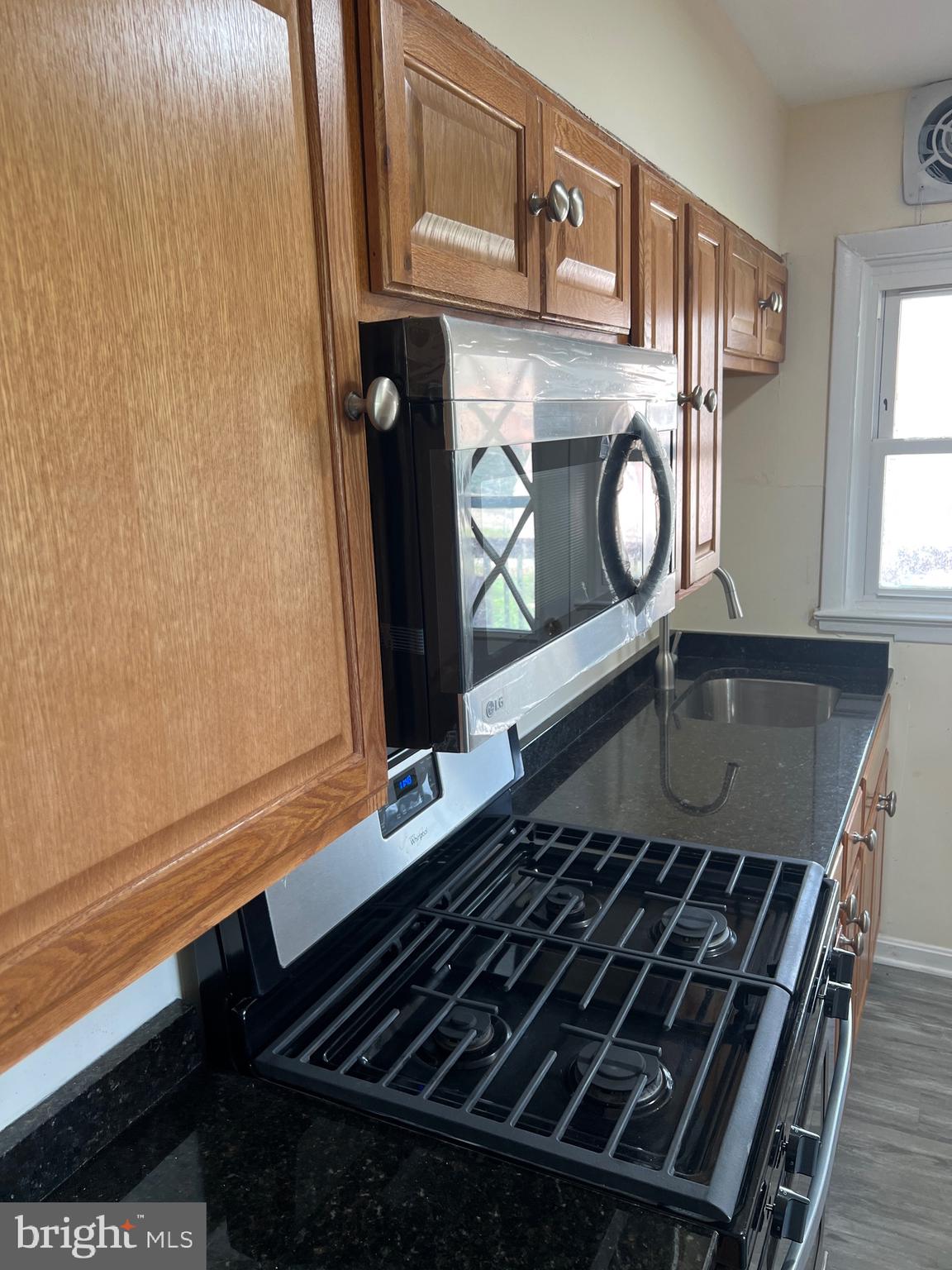 4400 Norfen Road Halethorpe, MD 21227 - Photo 10 of 24 Kitchen