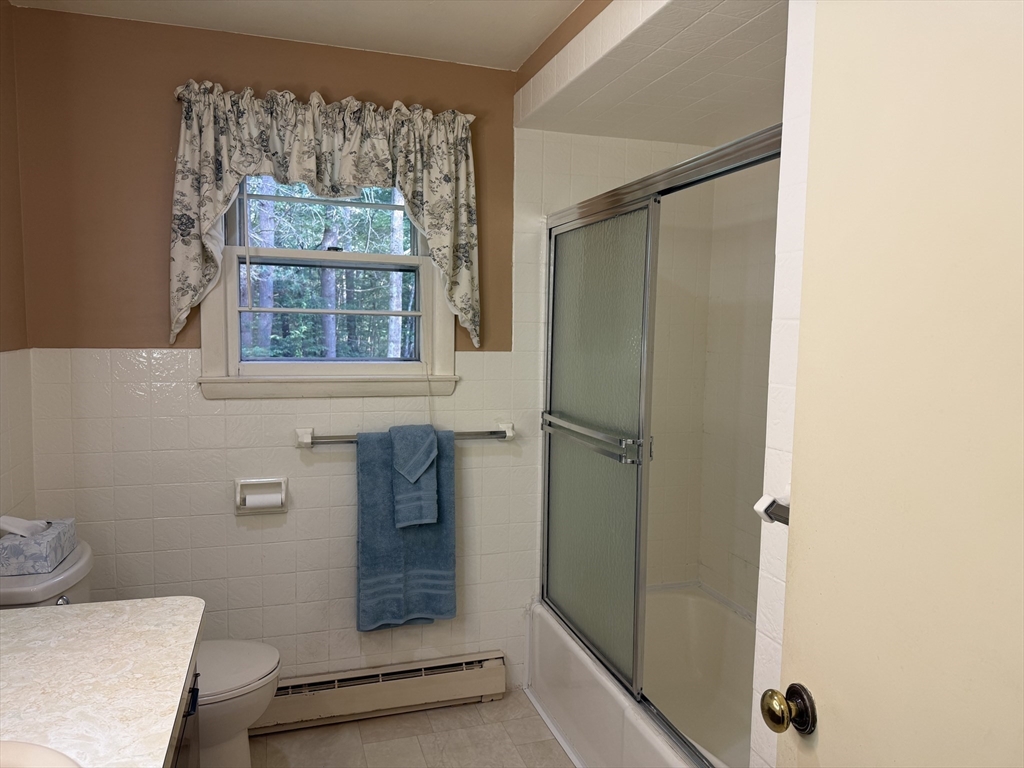 35 Carleton Road Millbury, MA 01527 - Photo 16 of 34 Gallery Image 16