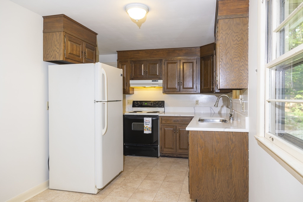 35 Carleton Road Millbury, MA 01527 - Photo 21 of 34 Gallery Image 21