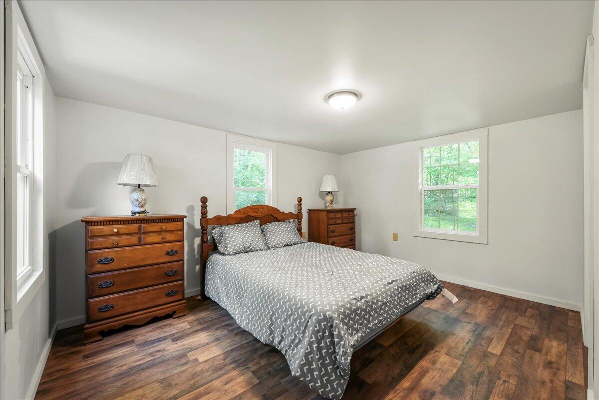 212 Rown Road East Stroudsburg, PA 18302 - Photo 15 of 27 20-HomeView_Media-212_R_Own_Rd.-#20