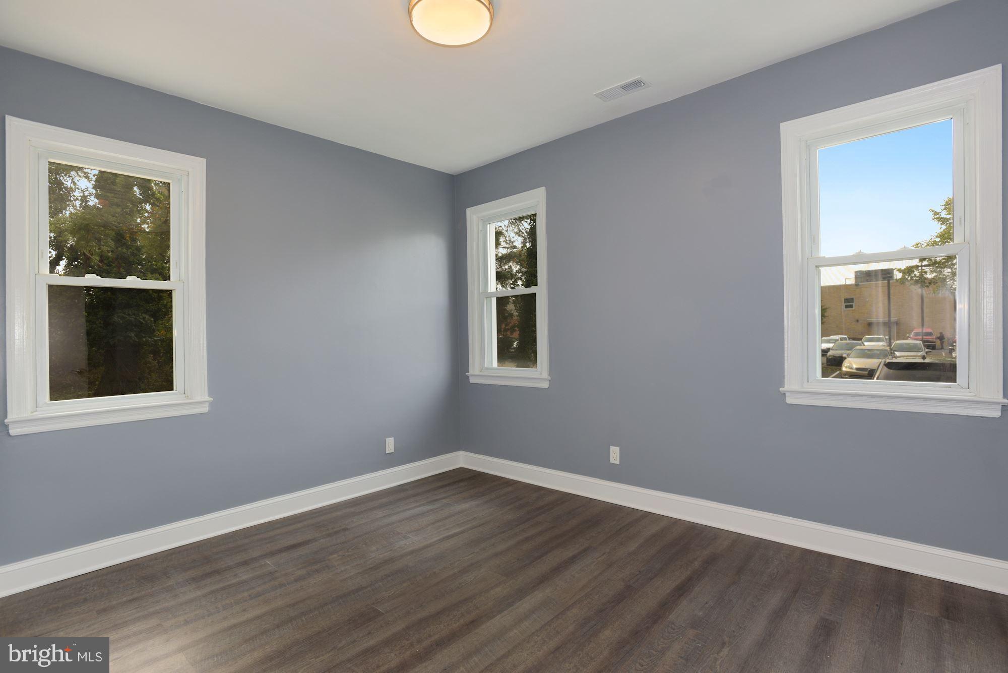 17 Ranoldo Terrace Cherry Hill, NJ 08034 - Photo 6 of 32 Gallery Image 6